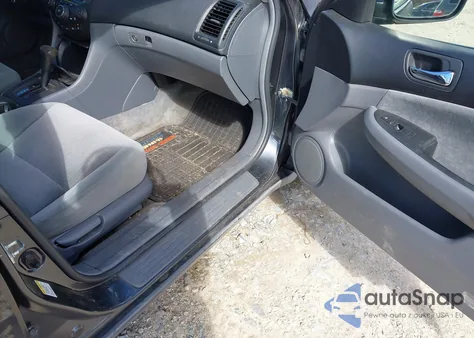 2005 Honda Accord 2.4 Lx from USA, damaged, VIN 1HGCM56435A160773